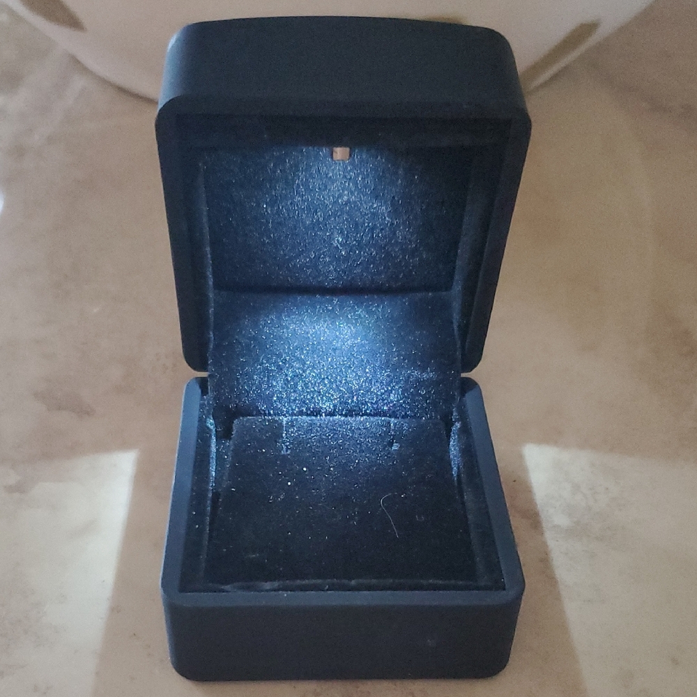 Elegant Black Jewelry Box W/led Light Nwot